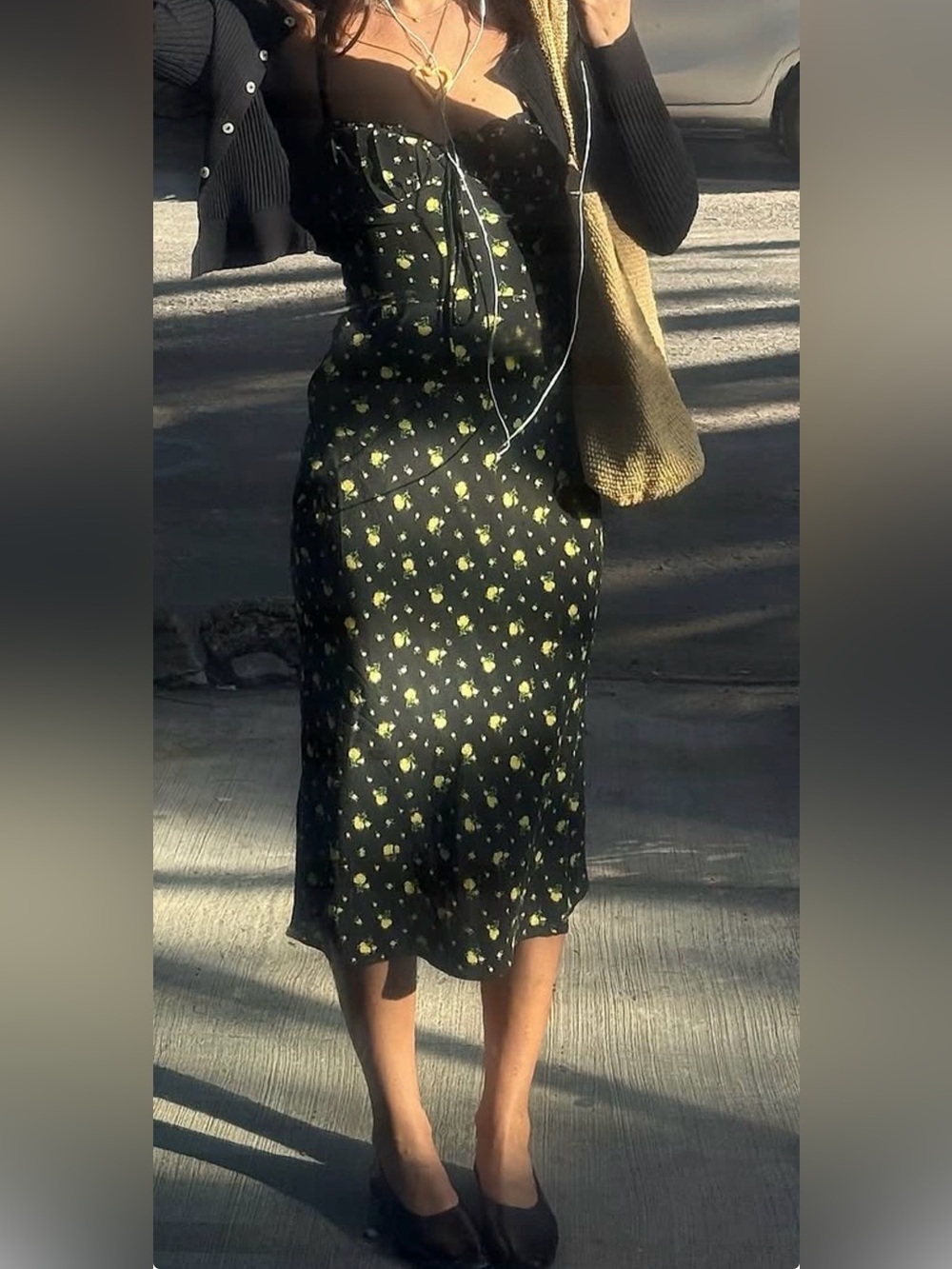 Realisation Par THE IRIS in
Florence
 + Tote bag
SizeL
After dry cleaning